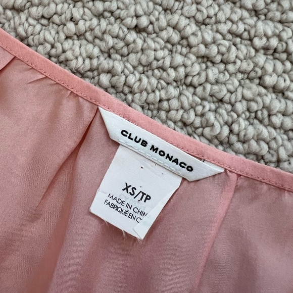 Club Monaco Flutter Sleeve Silk Blouse size XS - Picture 4 of 5